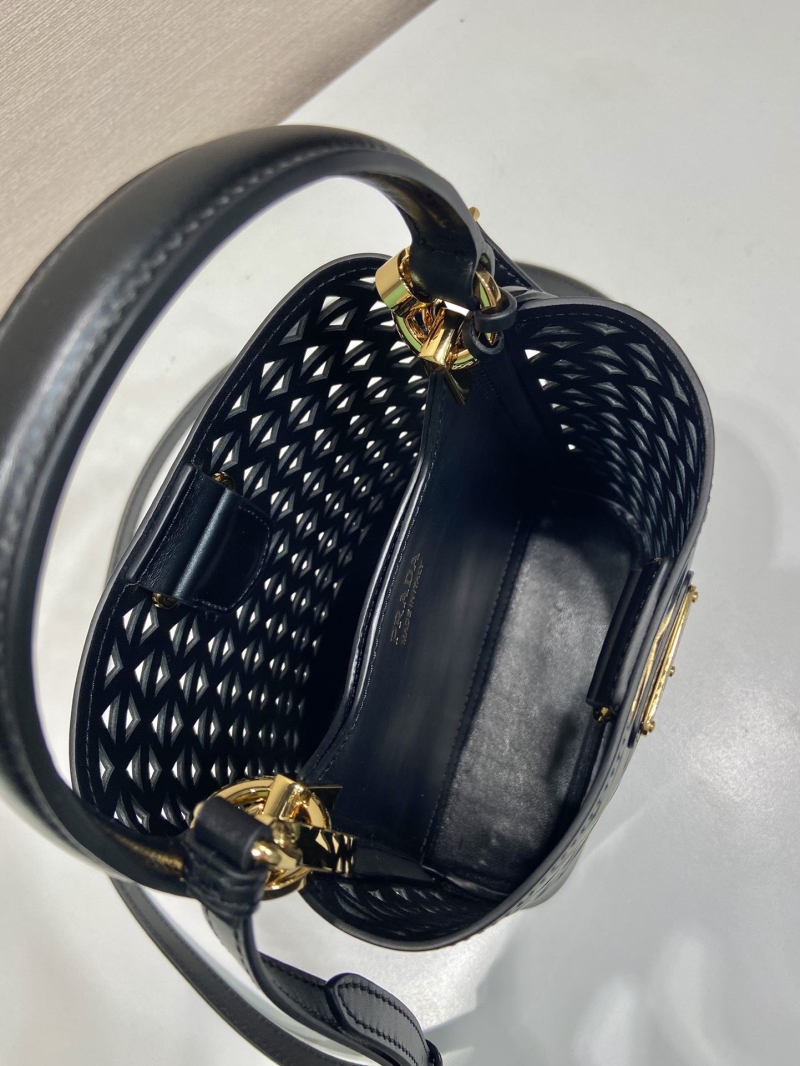 Pra*a bucket bags